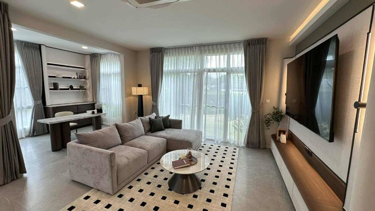 4-bed house for rent, 335 sqm, 152 sq wah, Mantana Bangna - Wongwaen