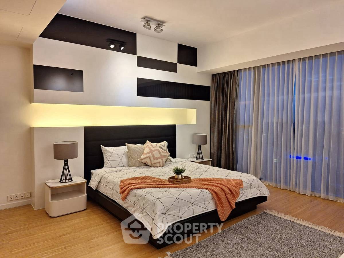 picture 3-BR Condo at The Met Sathorn near BTS Chong Nonsi (ID 2559155) - 9/17