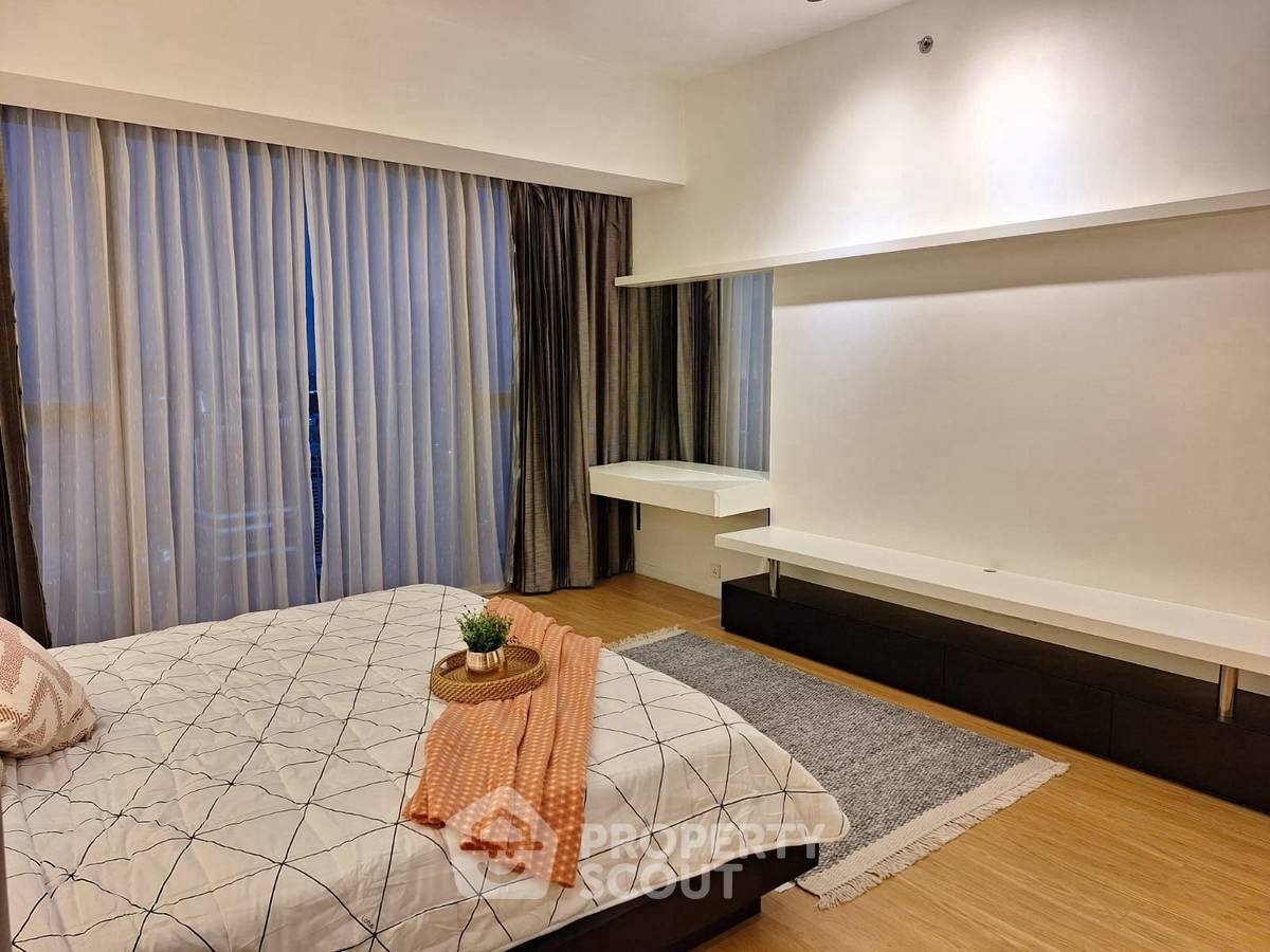 picture 3-BR Condo at The Met Sathorn near BTS Chong Nonsi (ID 2559155) - 8/17
