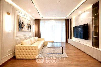 คอนโดให้เช่า : คอนโด 3-ห้องนอน ที่ เดอะ รอยัล ศาลาแดง คอนโดมิเนียม ใกล้ MRT สีลม (ID 2559183)