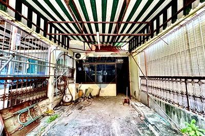 Townhouses for sale Bangkok : [920071080-73] "4-Bed Townhouse in Central Bangkok - Urban Dream"