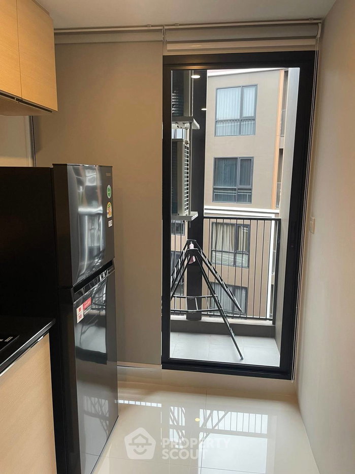 picture Well-Priced 1-BR 40 Sqm At The Shade Sathorn 1, Near MRT Khlong Toei (ID 2559647) - 8/9