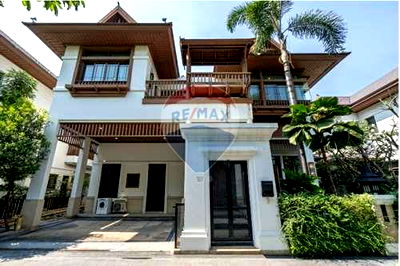 Houses for rent : [920071001-12536] Sathorn-Narathiwas | 426sqm 5BR Private House | Pool & Jacuzzi