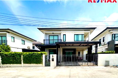 Houses for sale Khlong Sam Wa : [920091001-1056] Modern Luxury Home in Serene คลองสามวา Locale