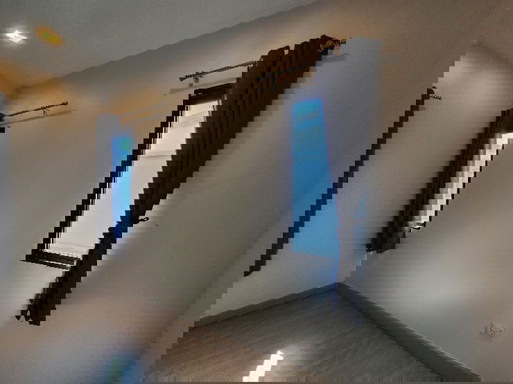 picture Townhome for rent, corner unit, newly renovated, in a prime location, next to Bangna-Trat Road. - 36/44