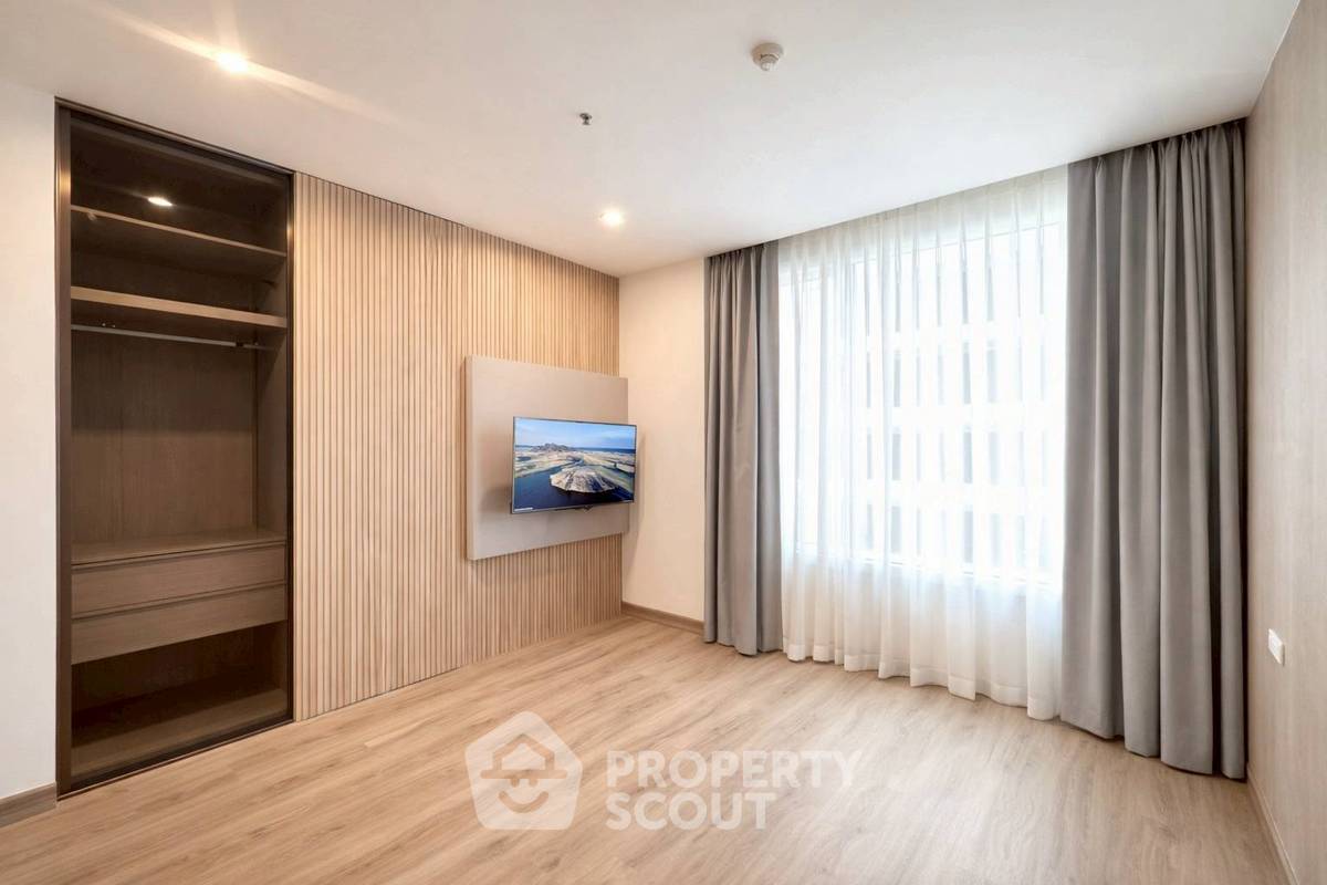 รูป คอนโด 3-ห้องนอน ที่ เดอะ รอยัล ศาลาแดง คอนโดมิเนียม ใกล้ MRT สีลม (ID 2559183) - รูปที่ 13/18