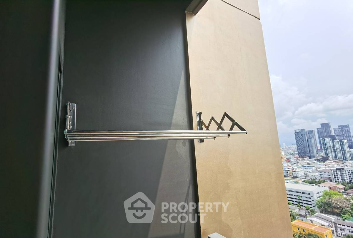 picture 2-BR Condo at Life Sukhumvit 62 near BTS Bang Chak (ID 2559341) - 11/12