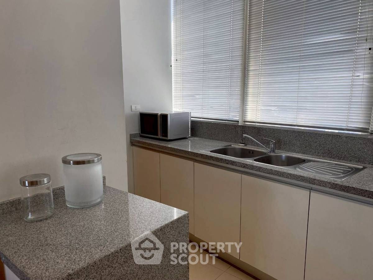 picture 2-BR Condo at Millennium Residence @ Sukhumvit Condominium near BTS Asok (ID 2545783) - 6/8