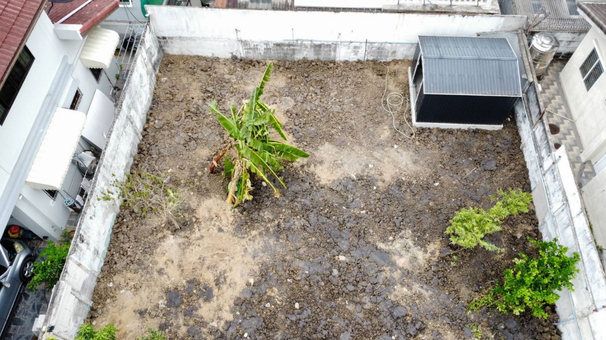 picture S-LNNW101 Beautiful, leveled land for sale, ready for construction. Soi Nak Niwas 21, Lat Phrao district. Selling price 5.9 million baht. 098-254-5162 - 2/3