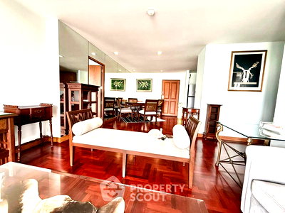 Condos for rent Silom and Sathorn Road : 2-BR Condo at Supreme Ville Condominium near MRT Khlong Toei (ID 1842386)