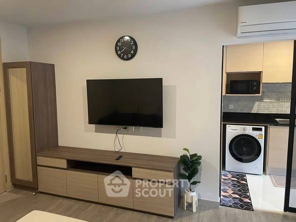 picture Well-Priced 1-BR 40 Sqm At The Shade Sathorn 1, Near MRT Khlong Toei (ID 2559647) - 3/9