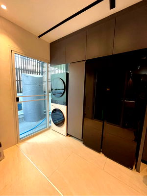 Home office for rent Prawet : 🏡 Luxury Townhouse – The Metro Rama 9 Fully furnished townhouse ready to move in 📍close to ARL Huamark & Rama 9 Road 💰 Rent: 42,000 THB / month