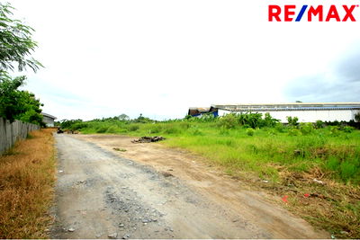 ที่ดิน นิคมสินสาคร : [920091004-183] ขายที่ดินเลียบคลองหมื่นปรารมย์ ถนนเอกชัย กระทุ่มแบน สมุทรสาคร