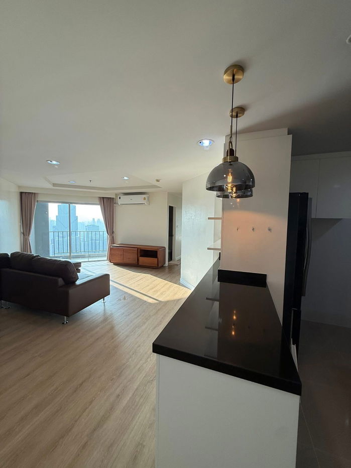 picture #R8880 ð 180169 Condo for Rent: Belle Grand Rama 9 - 3/20