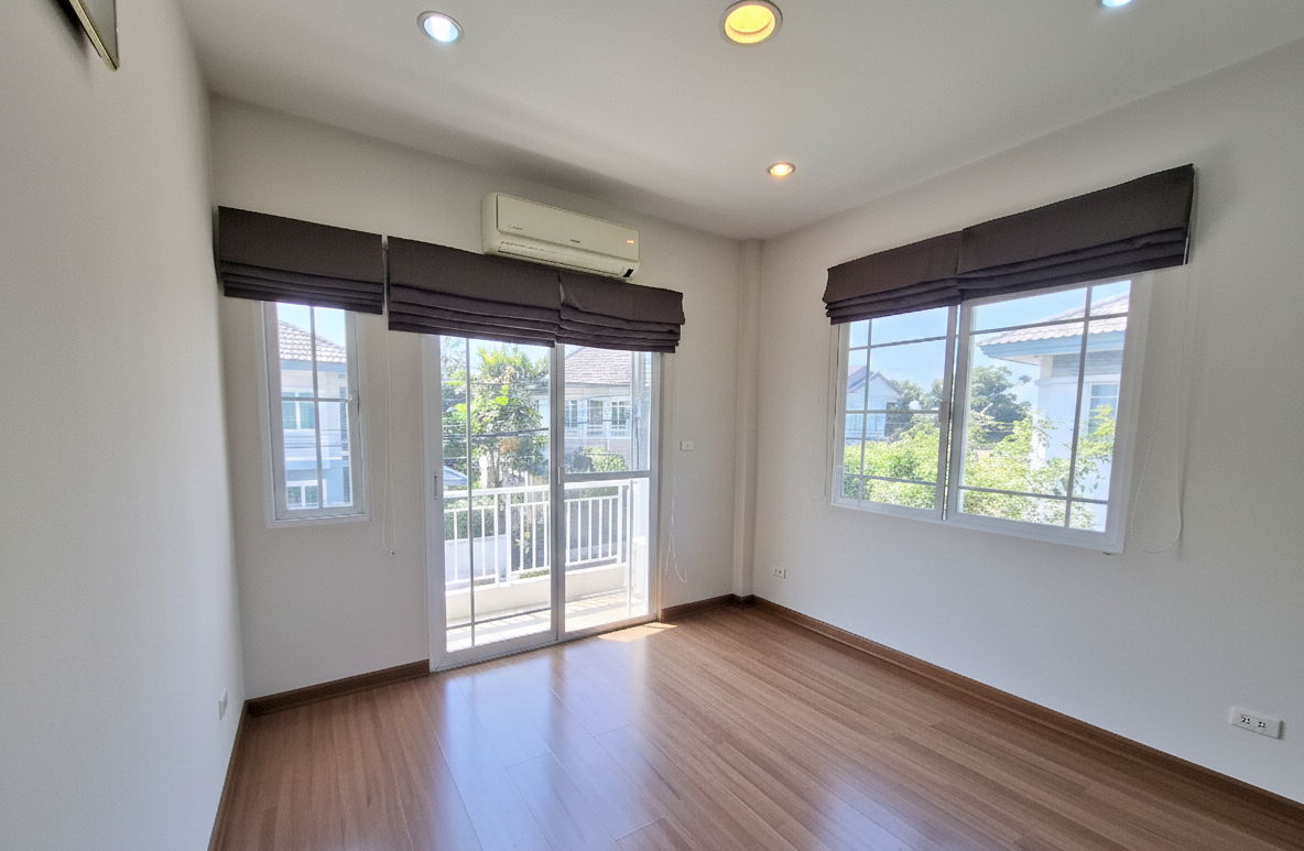 picture Mandana Rama 9 - Srinakarin house, fully furnished with built-in furniture and 5 air conditioners. A quality single-family home by L&H, - 5/11