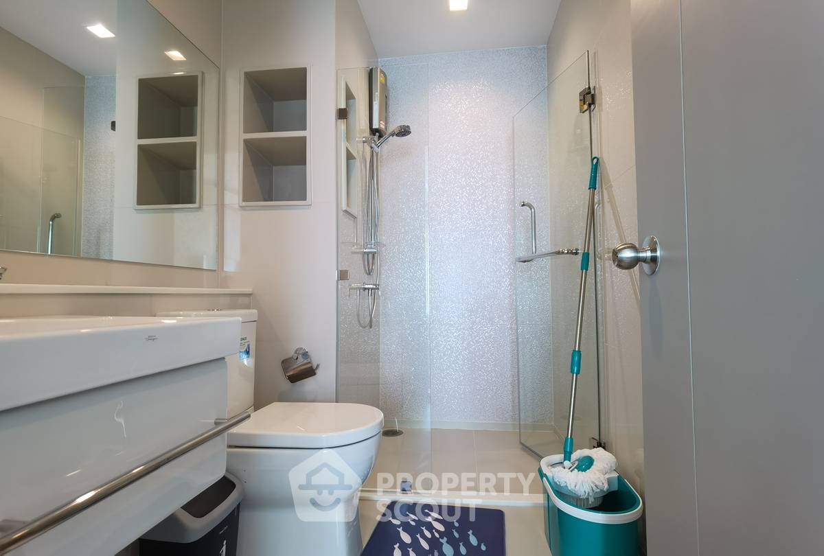 picture 2-BR Condo at Life Sukhumvit 62 near BTS Bang Chak (ID 2559341) - 12/12