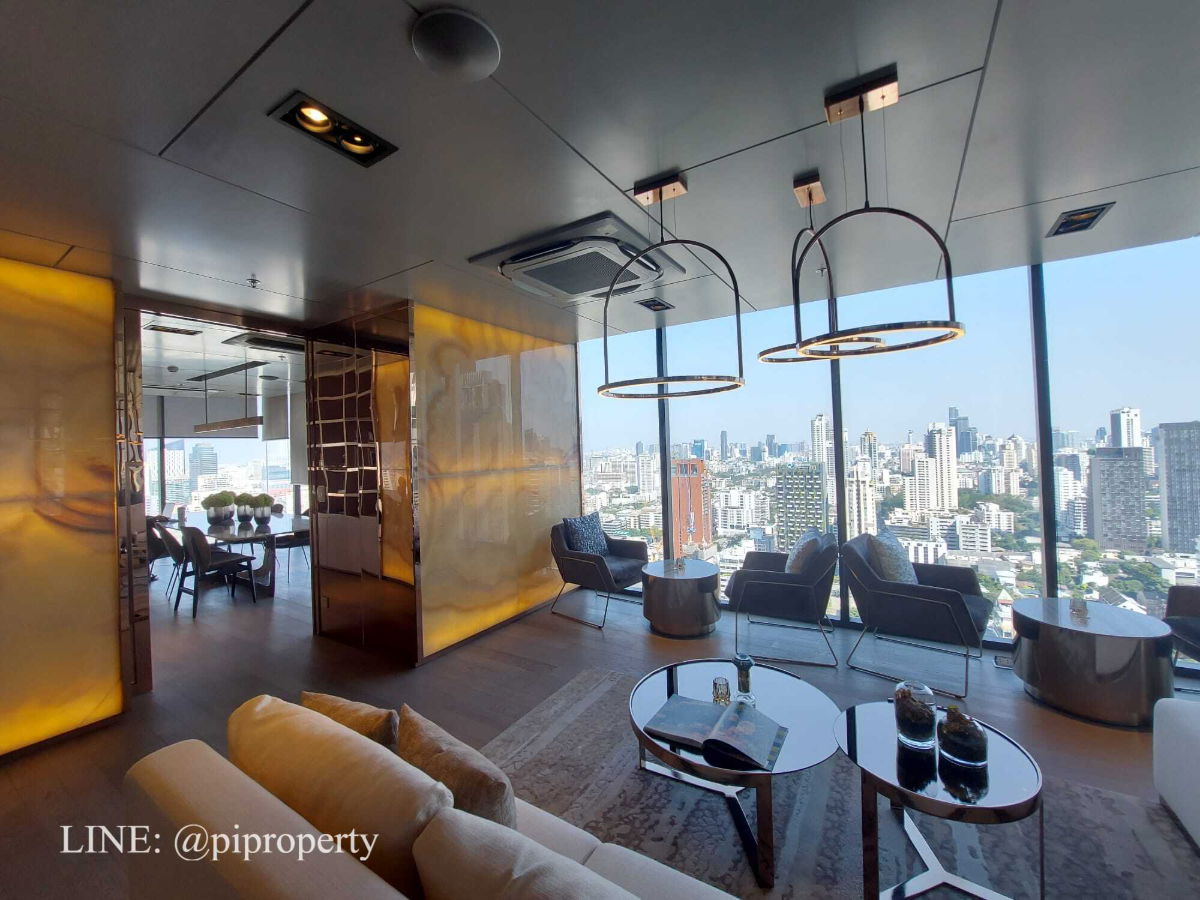 picture High floor Brand Two-Bedroom for rent in Celes Asoke. MRT and BTS interchange. Unit with bathtub. Top luxury condo in the heart of Asoke. - 32/40