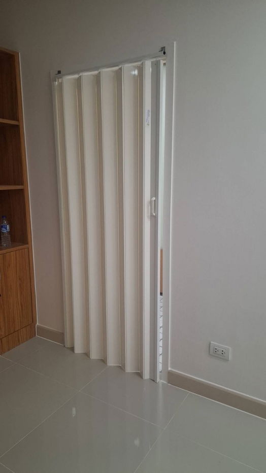 picture Townhome for rent, corner unit, newly renovated, in a prime location, next to Bangna-Trat Road. - 10/44