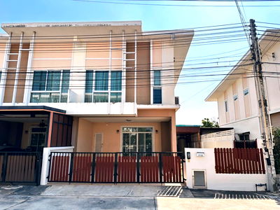 เช่าบ้านแฝด ชลบุรี : ให้เช่าบ้านแฝดหลังมุม ม.พาโนวิวเขาน้ำซับ ศรีราชา