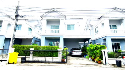 เช่าบ้านแฝด บ.ซัมมิท อีเล็คโทรนิค คอมโพเน้นท์ : ให้เช่า บ้านแฝด หมู่บ้านเดอะทรี นิรันด์ 12 