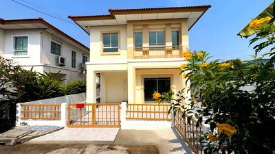 บ้านเดี่ยว วิทยาลัยบริหารธุรกิจและการท่องเที่ยวกรุงเทพ : ขายบ้านสวย พร้อมพัฒน์ 1 หลังริม วิวโล่ง เป็นส่วนตัว สภาพนางฟ้า พร้อมเฟอร์จากอีเกีย ใกล้ รร. สาธิตพัฒนา