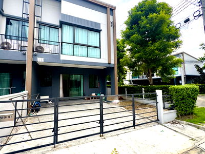 ทาวน์โฮม กรุงเทพมหานคร : 🔥🔥ขายด่วน พลีโน่พหลโยธิน 54/1  🏡 2 ห้องนอน  3ห้องน้ำ  บ้านมุม พื้นที่เยอะ ถูกกว่าราคาตลาด!!