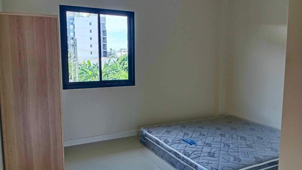 picture Corner 2-Storey Townhouse for Sale – Great Location in Chalong (Owner Post) - 17/31