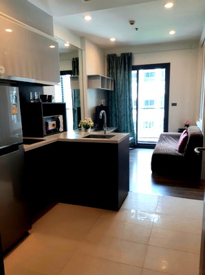 คอนโดให้เช่า : ว่างพร้อมอยู่! Wyne Sukhumvit . 1นอน 31ตร.ม. Line id: @pfagent