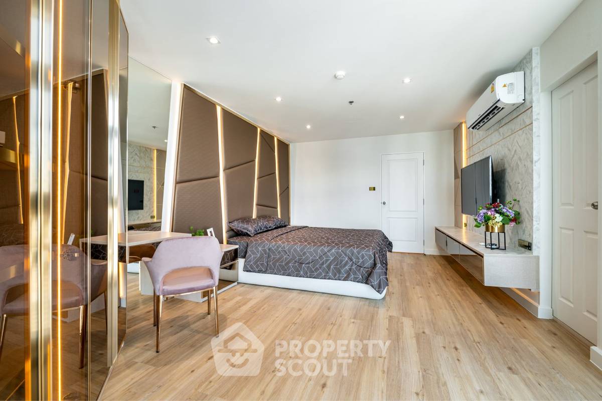 picture 3-BR Condo at Belle Grand Rama 9 near MRT Phra Ram 9 (ID 2560305) - 12/27