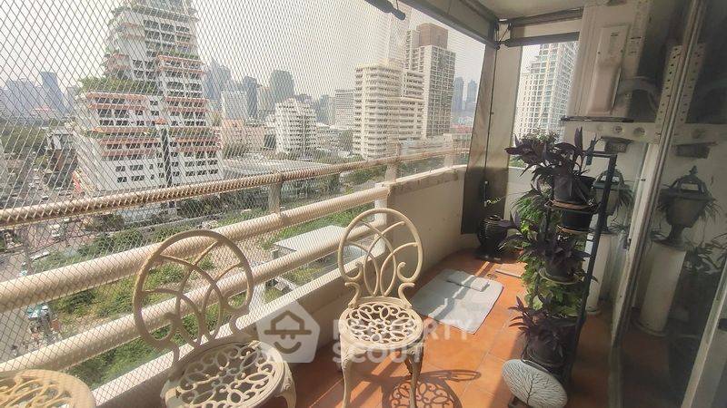 picture 3-BR Condo at Regent On The Park 3 Condominium near MRT Phetchaburi (ID 2109155) - 9/18