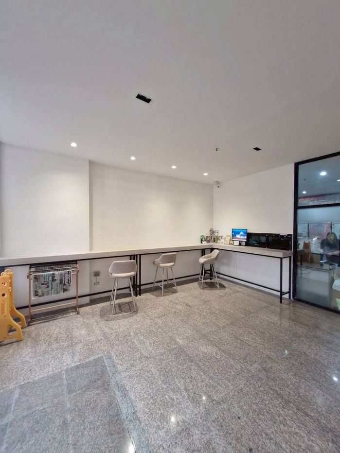 รูป ให้เช่าคอนโด ย่านลาดพร้าว เงียบสงบ สะอาด ใกล้รถไฟฟ้า ที่จอดรถในร่มเพียบ เงียบสงบ ชั้น12 ห้องมุม - รูปที่ 35/66