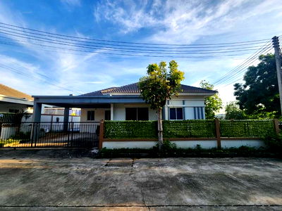 Houses for sale Si Racha Chonburi : FOR SALE  HOUSE PROPERTY  3000000 BAHT.