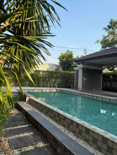 4-bed house for rent, 467 sqm, 182.9 sq wah, Thawi Watthana