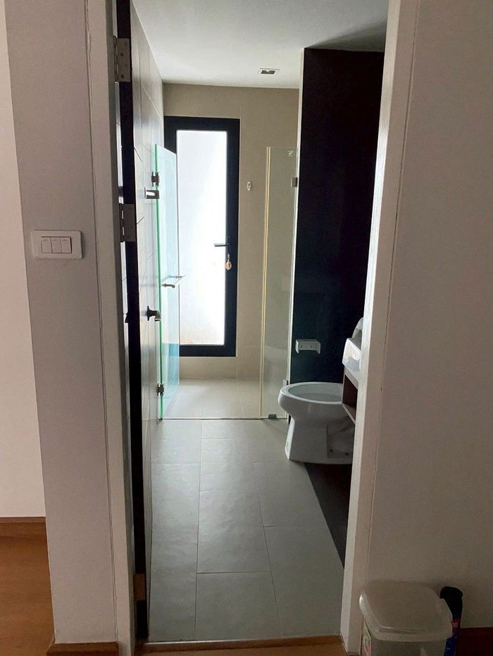 รูป ให้เช่าทาวน์โฮม 3 ชั้น แกรนด์ ไอ-ดีไซน์ วิภาวดี เฟอร์ฯครบ พร้อมเข้าอยู่ ทำเลดีใกล้สนามบินดอนเมือง - รูปที่ 18/21