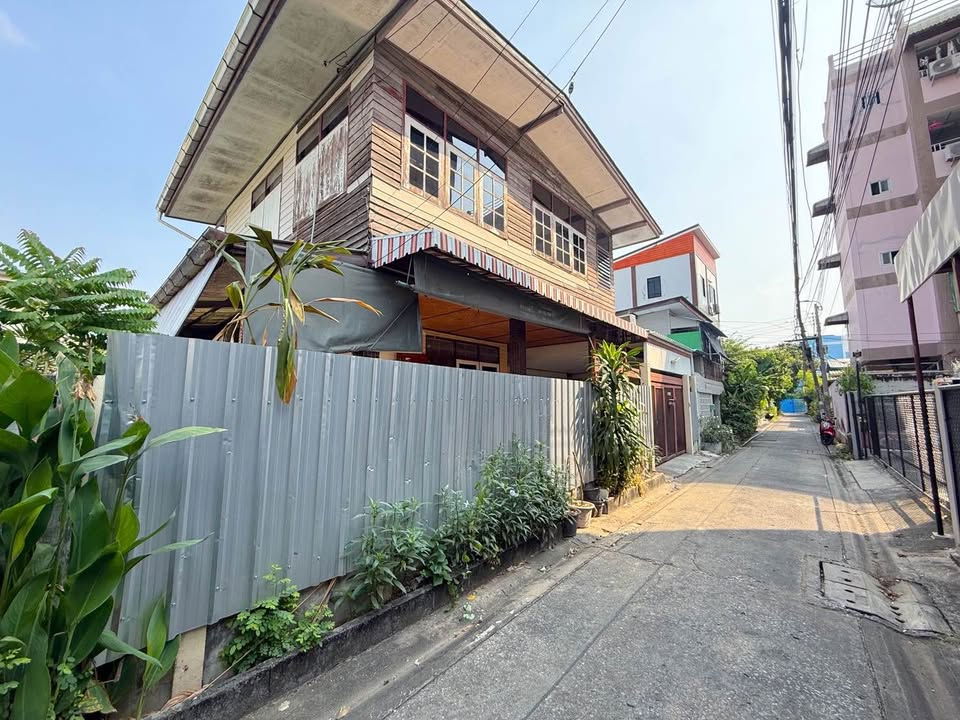 picture Rent Single house at Soi Charan 12 - 2/13