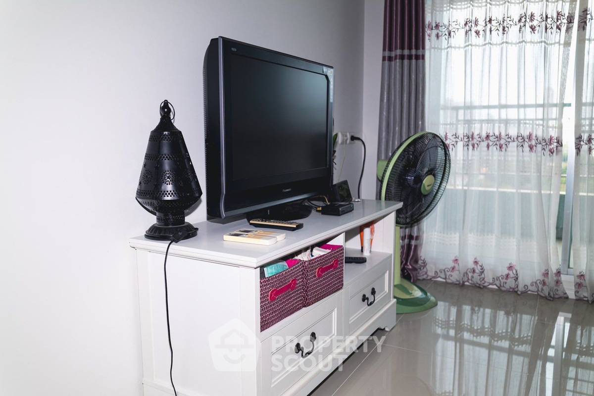 รูป คอนโด 1 ห้องนอน ขาย Lumpini Park Beach Jomtien ชั้น 9 ขนาด 32 ตร.ม. (ID 2088690) - รูปที่ 2/10
