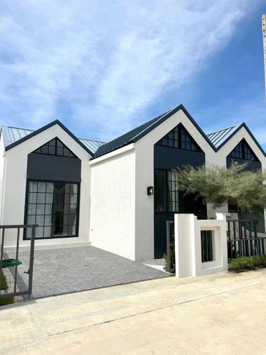 บ้านสร้างใหม่ ใกล้โรบินสันถลาง  งบไม่ถึง 3 ล้านบาท !!  2 ห้องนอน 2 ห้องน้ำ 1 ที่จอดรถ 🔥