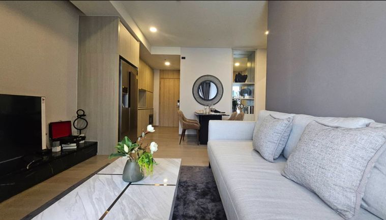 ว่างพร้อมอยู่! Siamese สุขุมวิท42. 2นอน 74ตร.ม. Line id: @pfagent