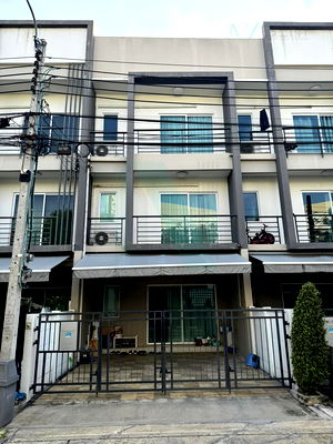 เช่าทาวน์โฮม กรุงเทพมหานคร : 📌 ให้เช่าทาวน์เฮาส์ 3 ชั้น บ้านกลางเมือง สุขุมวิท 77 3 ห้องนอน 3 ห้องน้ำ