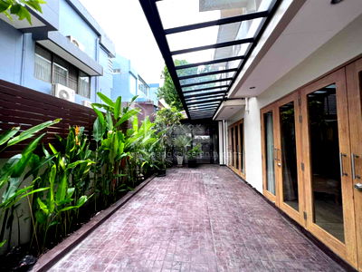 Townhouses for rent St. Andrews International School Bangkok : House for rent at Panya Pathanakarn Onnut