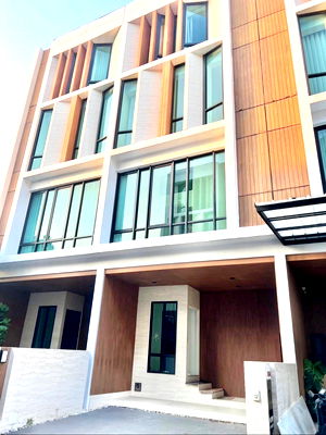 เช่าทาวน์โฮม ถนนลาดพร้าววังหิน : ให้เช่า ดิ ออเธอร์ รัชดา 32 (The Author Ratchada 32) ซอยรัชดา 32