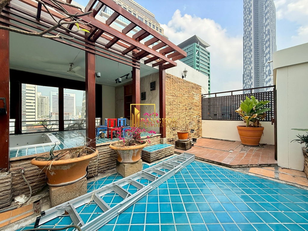 รูป Very Spacious 4 Bedroom Duplex Penthouse For Rent in Sathorn - BR20737AP - รูปที่ 20/46