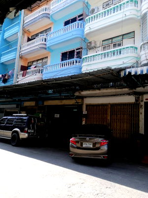 อาคารพาณิชย์ ม.เทคโนโลยีพระจอมเกล้าธนบุรี : ขายด่วนถูกมาก อาคารพาณิชย์ 6ชั้น 5นอน 6น้ำ 15.5ตรว. ย่านชุมชน ทำเลดีมีศักยภาพ เดินทางสะดวก