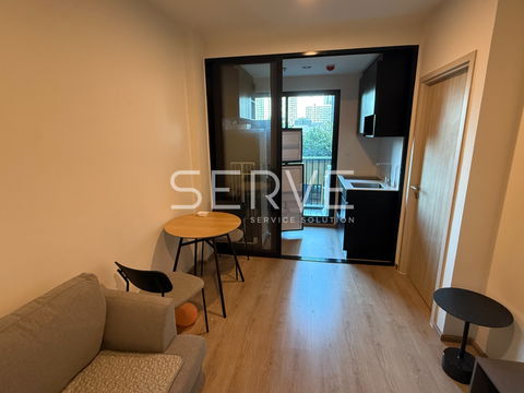 1 Bed 1 Bath Nice Room Fully furnished New Condo Good Location MRT Phra Ram 9 220 m. @ NUE District R9