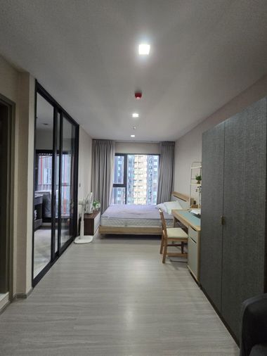 Life Asoke Makkasan for Rent 20,000 baht  Studio 25.84sqm , Fully Furnished (Line ID : meigood777)