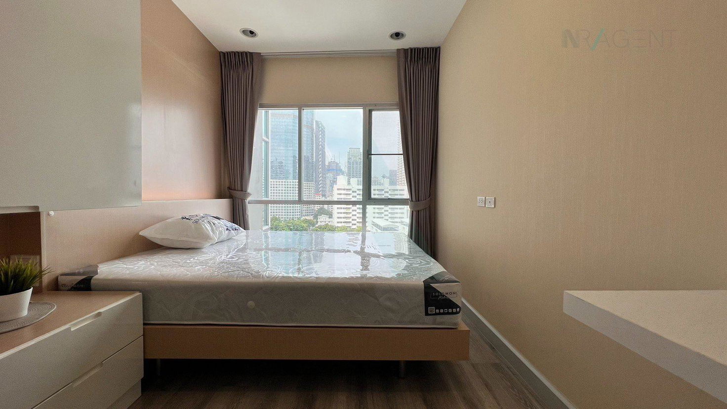 picture For Rent Condo CENTRIC SATHORN - SAINT LOUIS Building A, Floor 12,1 bed room, Room size 36.00 sqm - 2/8