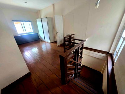 เช่าบ้านเดี่ยว สะพานสมเด็จพระปิ่นเกล้า : LTHC14161 – House for Rent | Sathorn 13 | 200+ sqm | 7 Beds 3 Baths | Near BTS Saint Louis | 90K/Month | บ้านให้เช่า สาทร 13