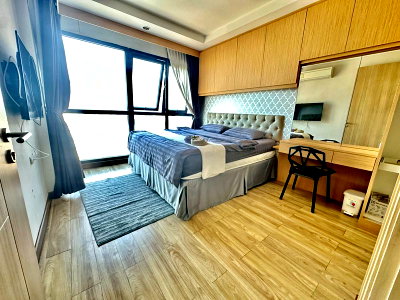 Condos for sale : Laddaplus Condo Sriracha: City center, vibrant community, beautiful rooms, move in Ready
