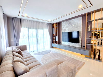 Houses for rent : CENTRO BANGNA Fully furnished (4Bed 5Bath) Rent 160,000/month▫️Line: @sanhaproperty📲092-6242892 Code:SHW065