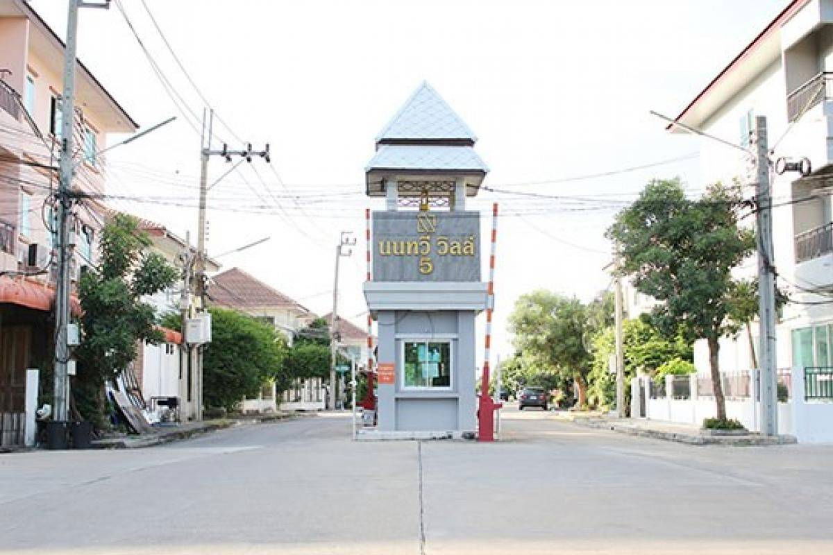 รูป ให้เช่าทาวน์เฮ้าส์ 2 ชั้น แปลงมุม เนื้อที่ 32 ตรว. โครงการหมู่บ้านนนทวีวิลล์ 5  - รูปที่ 2/20